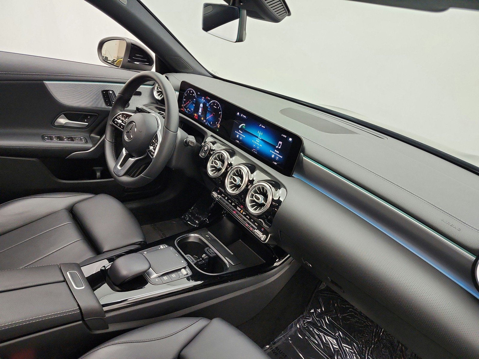 Used 2021 Night Black Mercedes-Benz CLA 250 Coupe image 19