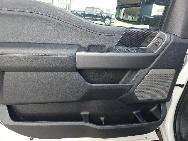 New 2026 Oxford White Ford F-250® Lariat® image 70
