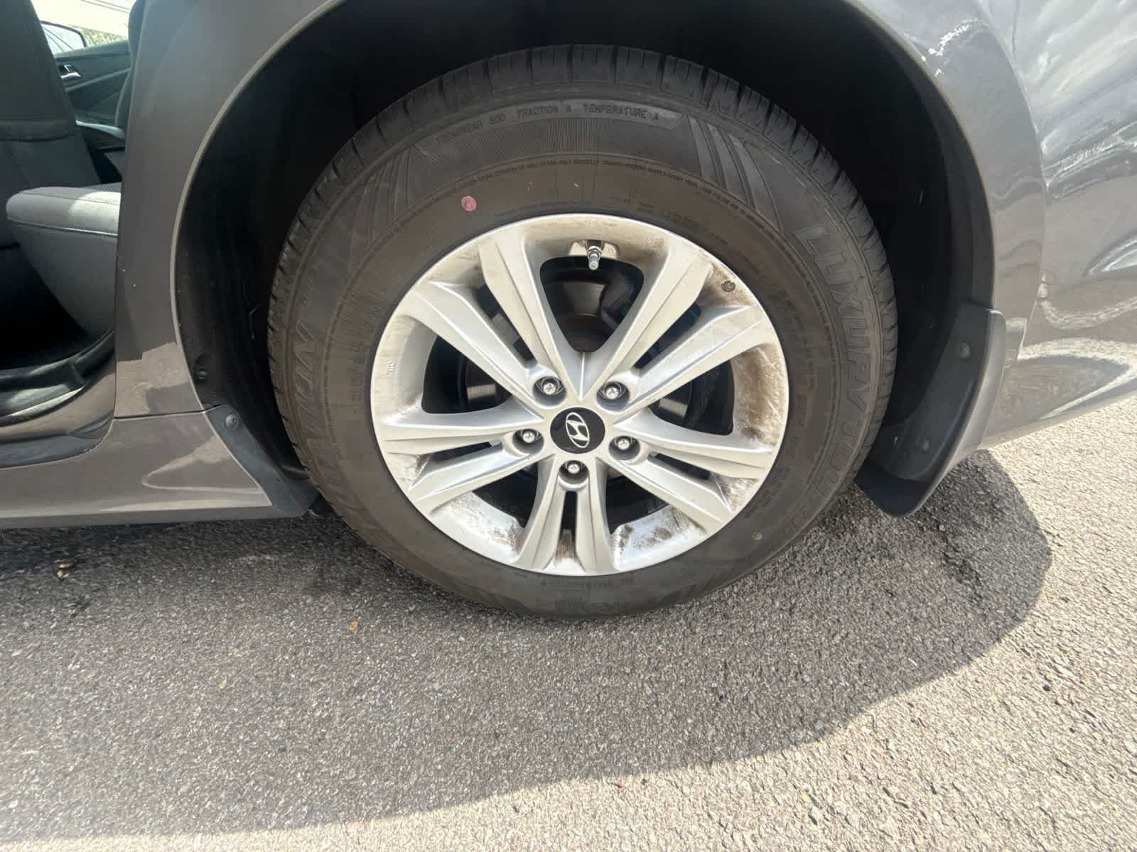 Used 2012 Harbor Gray Metallic Hyundai GLS image 21