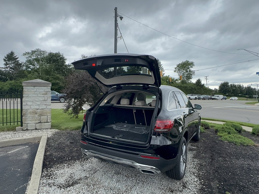 Used 2021 Black Mercedes-Benz GLC 300 4MATIC® image 14