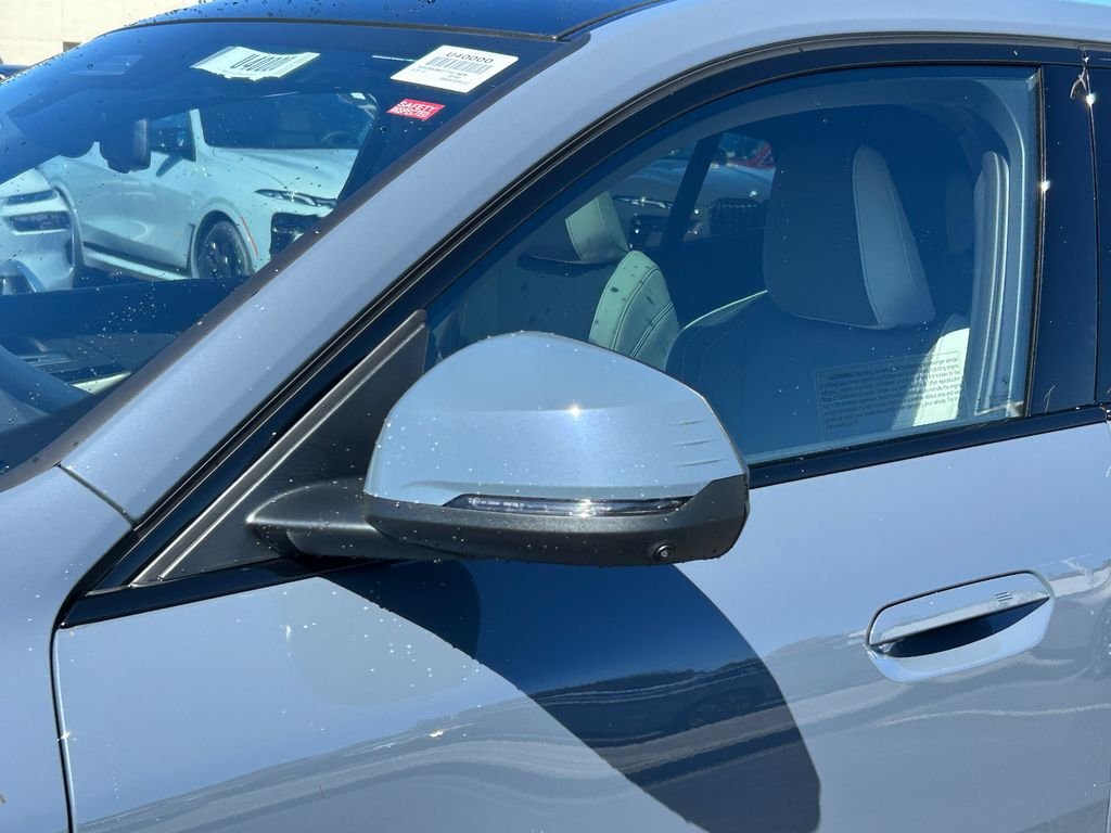 Used 2026 Storm Bay Metallic BMW xDrive28i image 10