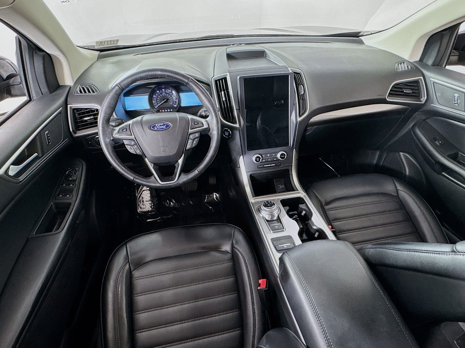 Used 2023 Black Metallic Ford SEL image 19