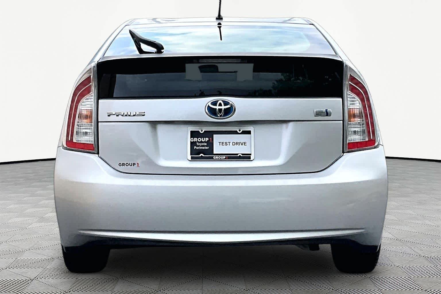 Used 2013 Classic Silver Metallic Toyota Two image 5