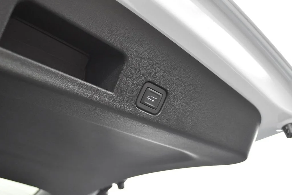 2026 GMC Acadia AT4 - Photo 35