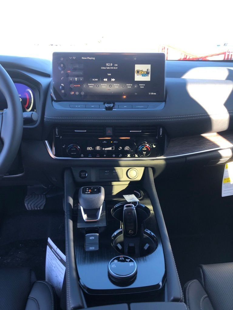 2026 Nissan Rogue Platinum - Photo 12