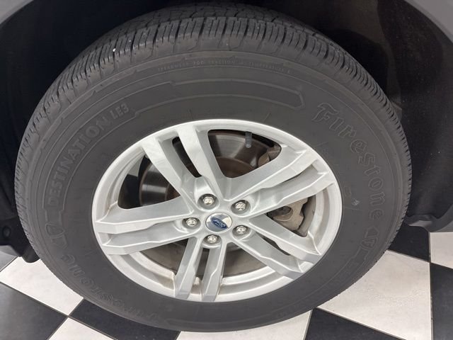 Used 2020 Red Ford XLT image 5