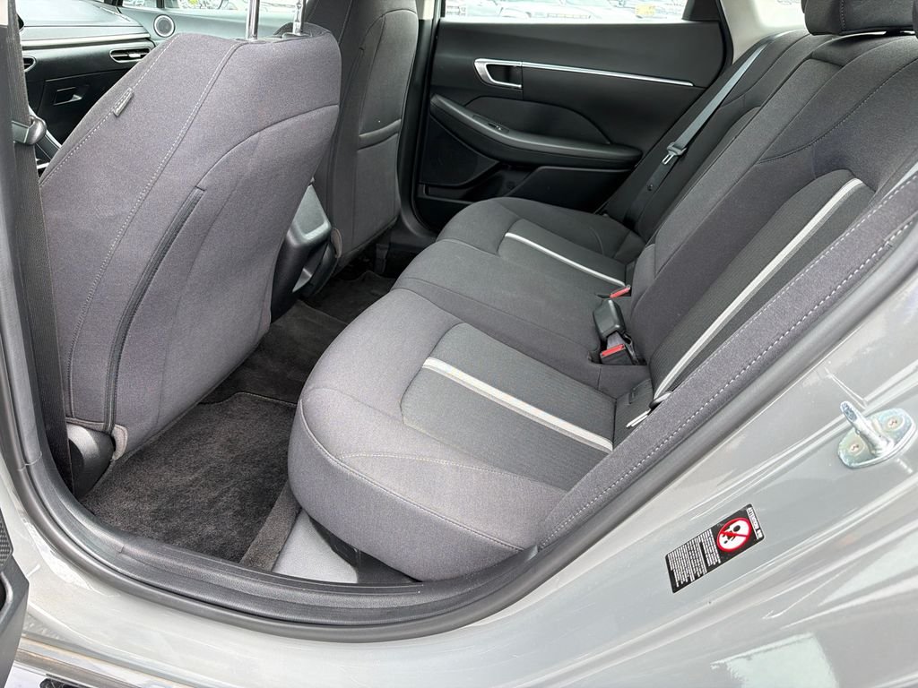 Used 2022 Gray Hyundai SEL image 20