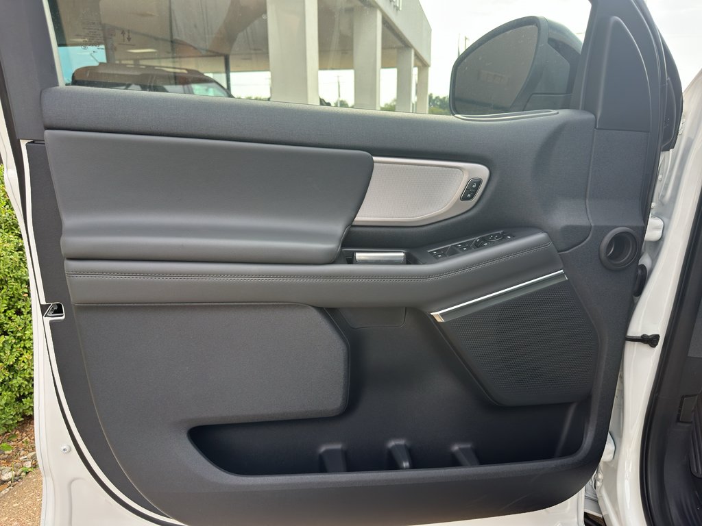 New 2027 Star White Metallic Tri-Coat Ford Active image 10