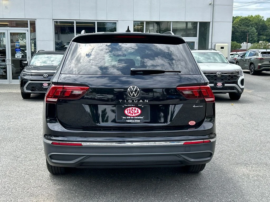 Used 2024 Black Volkswagen 2.0T S image 3