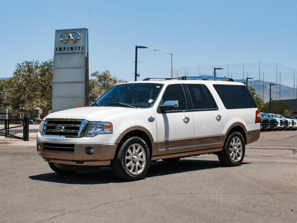 Used 2013 White Platinum Metallic Tri-Coat Ford King Ranch image 1