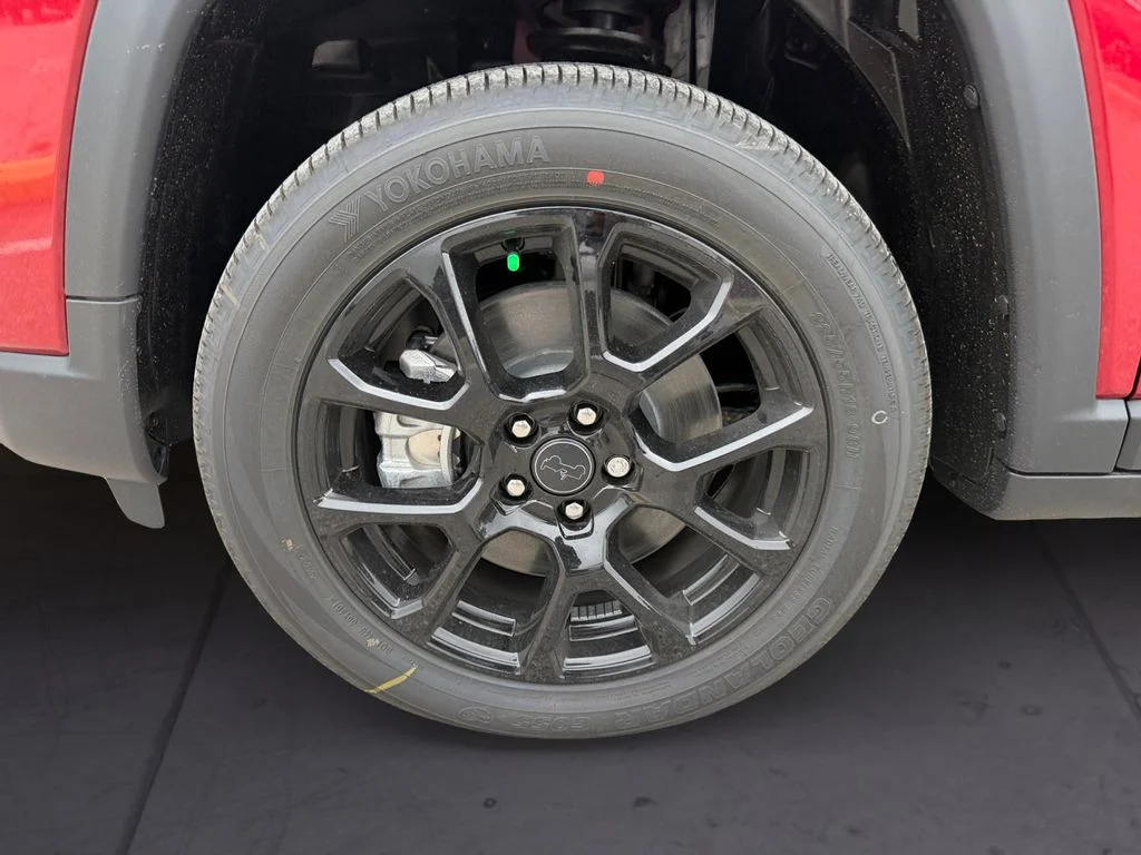 New 2026 Red Jeep Latitude image 9