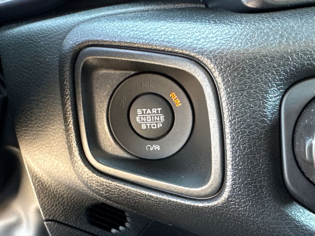New 2026 Reign Jeep Sport S image 31
