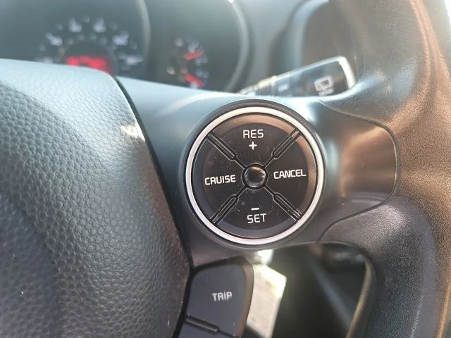 Used 2015 Yellow Kia Plus image 19