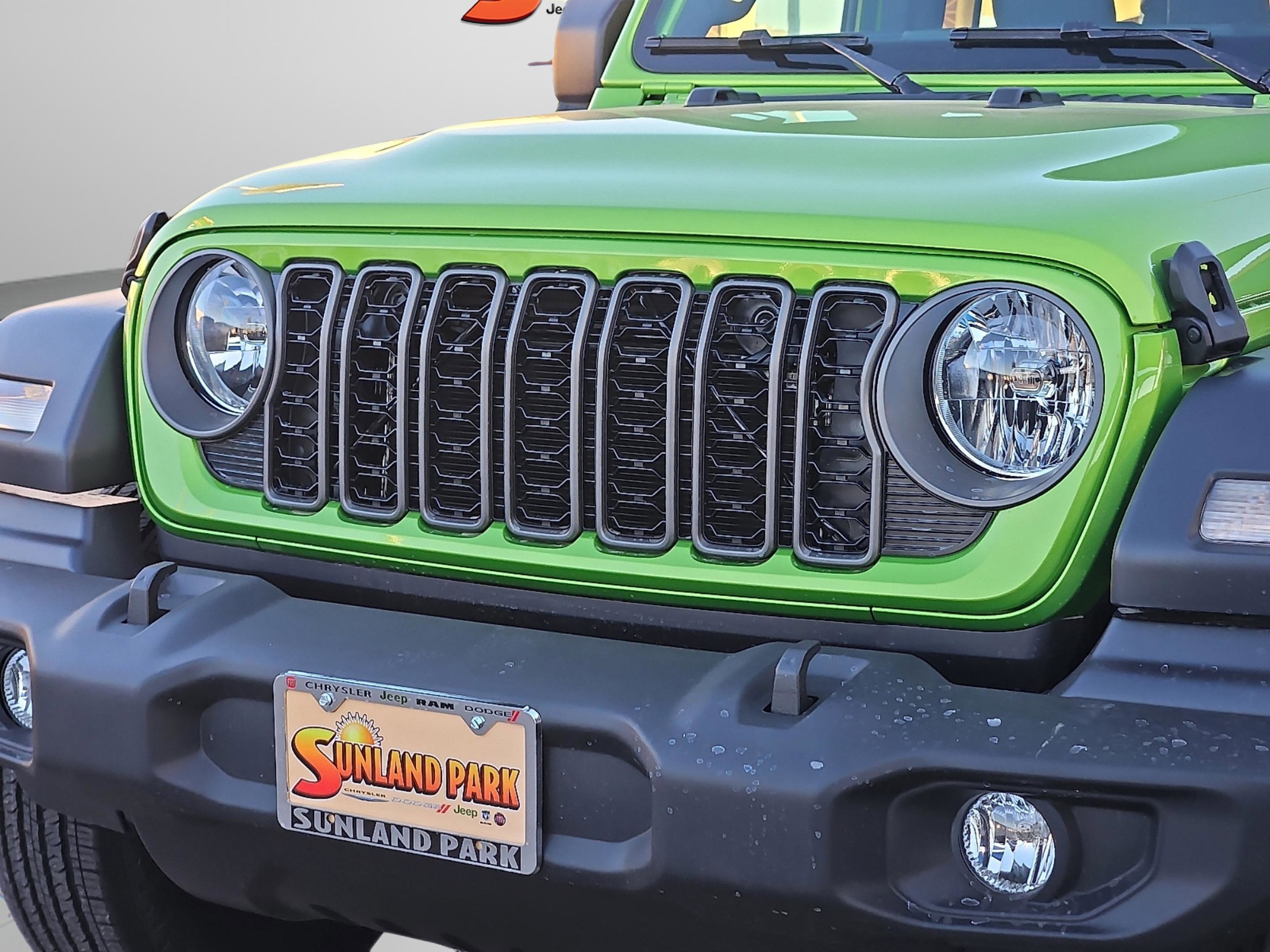 New 2026 Mojito Clear-Coat Exterior Paint Jeep Sport image 5