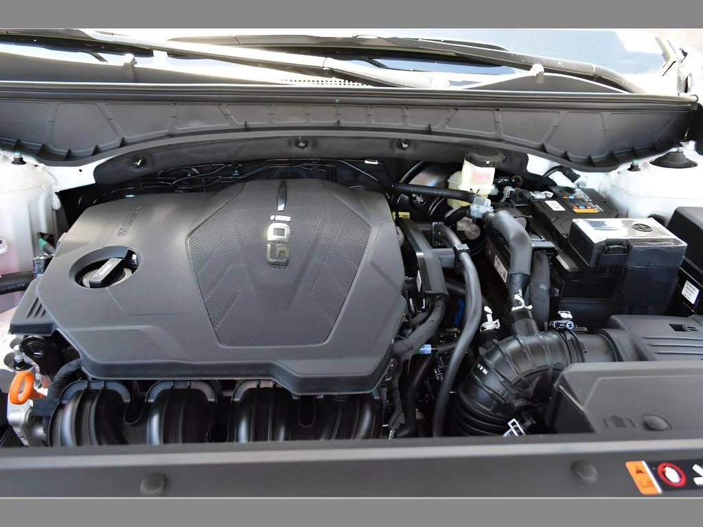 2025 Hyundai Santa Cruz SE - Photo 10