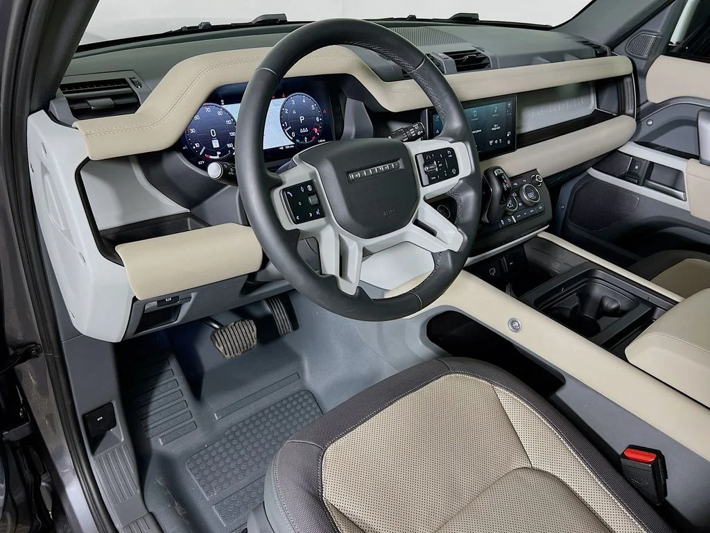 Used 2024 Eiger Gray Metallic Land Rover X-Dynamic SE image 9