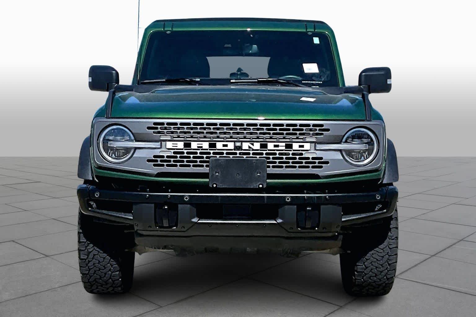 Used 2024 Eruption Green Metallic Ford Badlands image 6