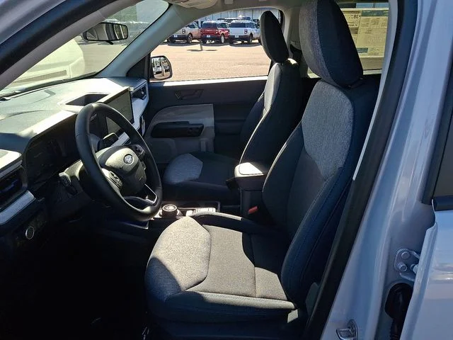 New 2025 Space White Metallic Ford XLT image 9