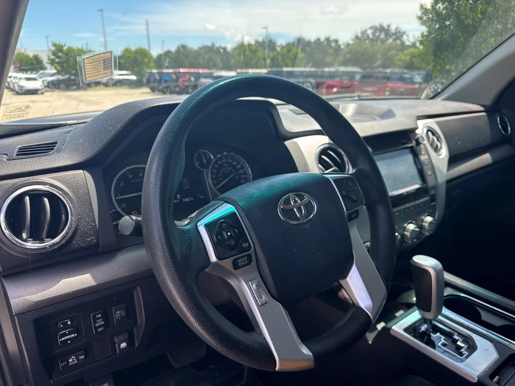 Certified Used 2017 Magnetic Gray Metallic Toyota SR5 image 9