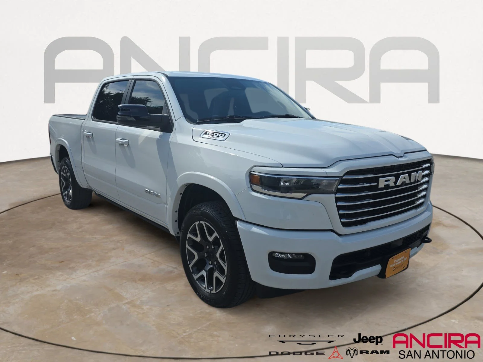 2025 RAM 1500 Laramie 4x4 Crew Cab 5'7's photo