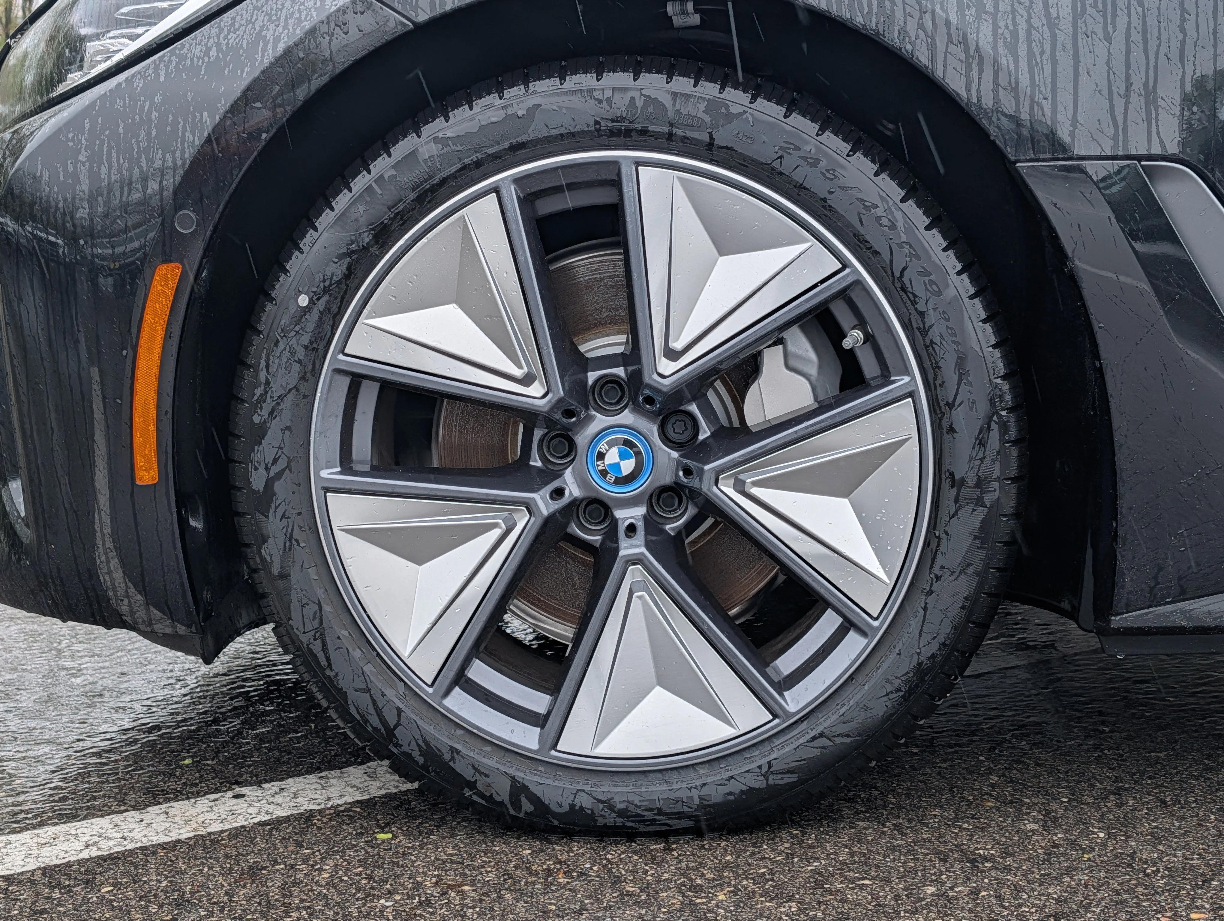 Used 2024 Black Sapphire Metallic BMW eDrive40 image 15