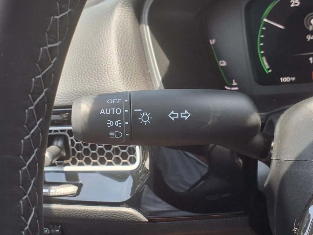 2025 Honda Civic Sport Touring - Photo 13