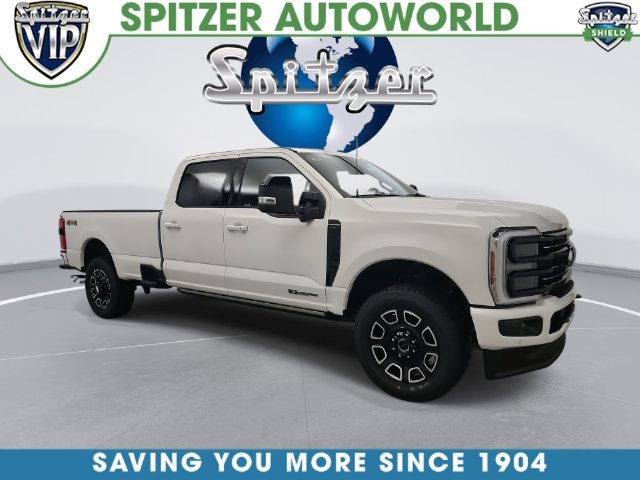 New 2026 Star White Metallic Tri-Coat Ford F-250® Platinum® image 1