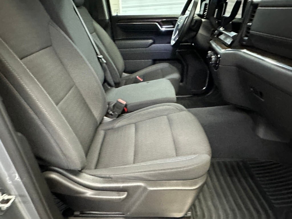 Used 2024 Sterling Gray Metallic Chevrolet LT image 32