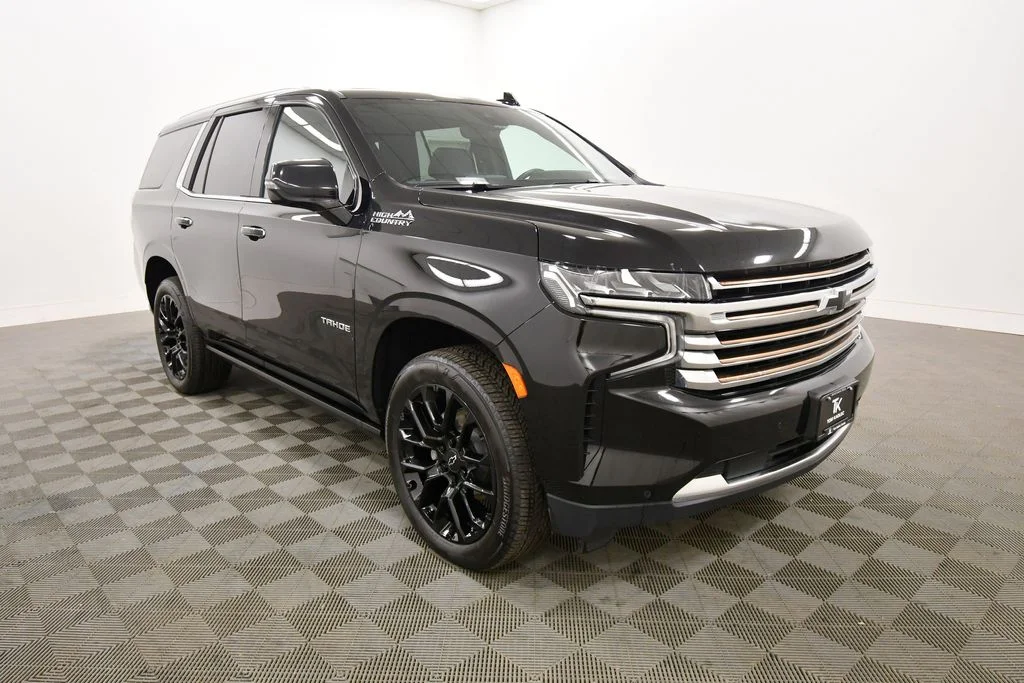 Used 2024  Chevrolet High Country image 10