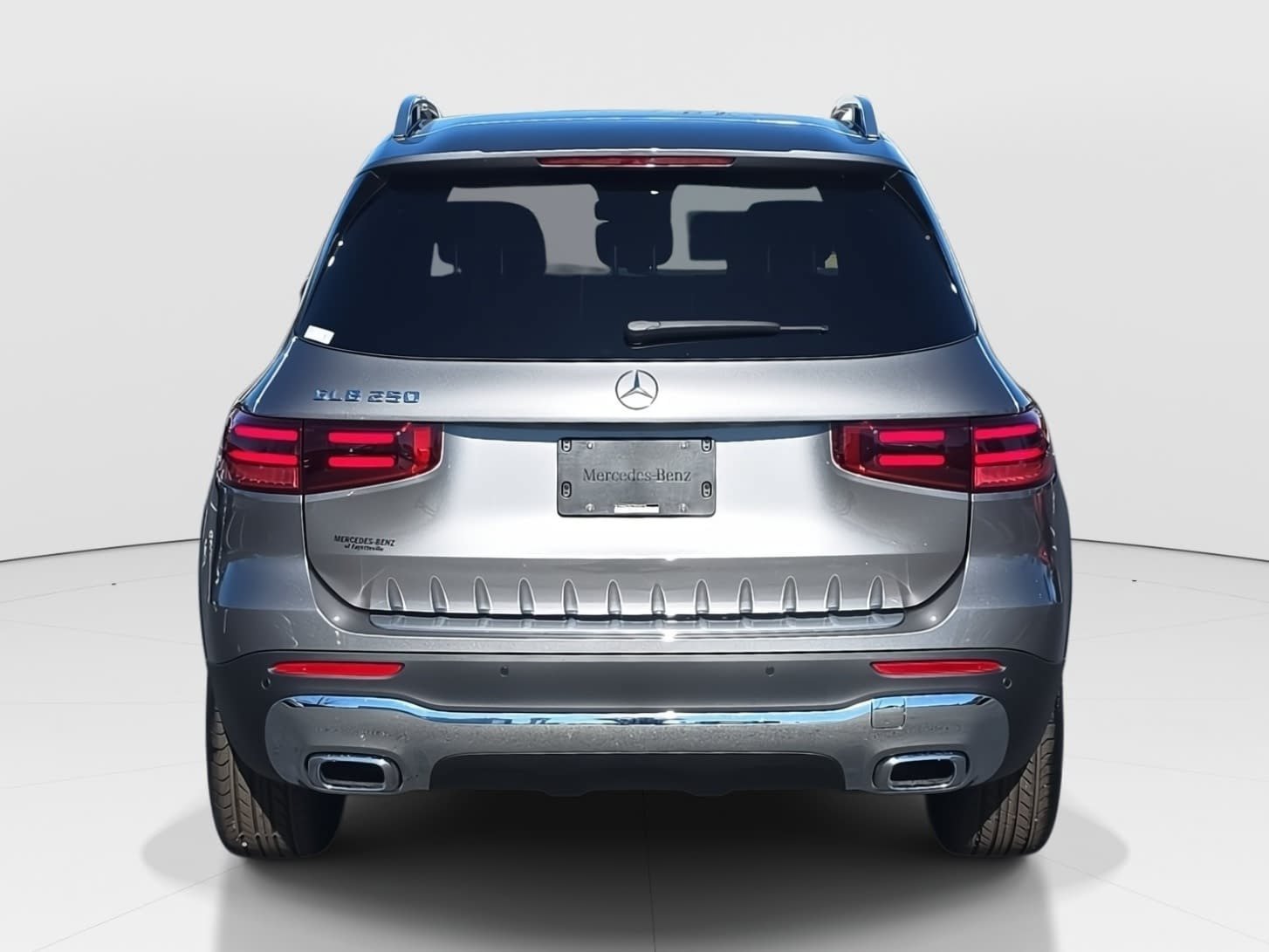 New 2026 Mountain Grey Metallic Mercedes-Benz GLB250 image 7