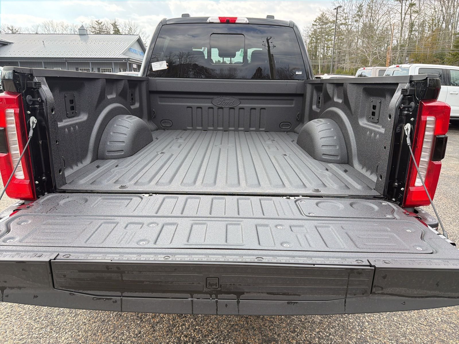 New 2026 Agate Black Metallic Ford F-250® Lariat® image 7