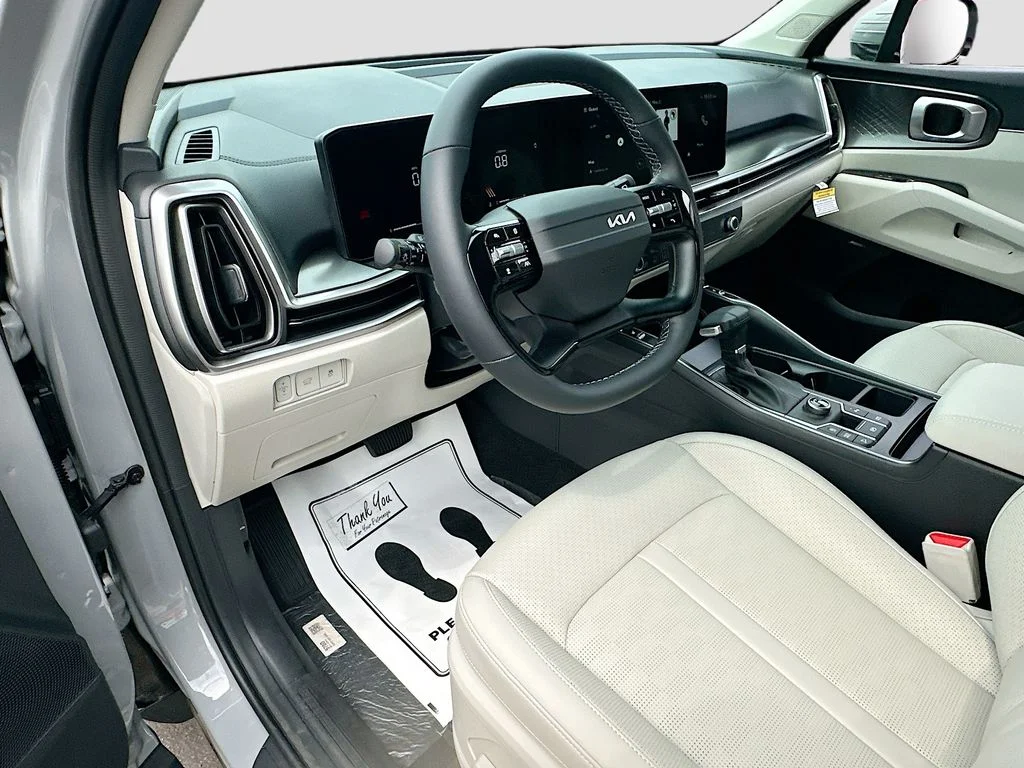New 2026 Wolf Gray Kia EX image 9