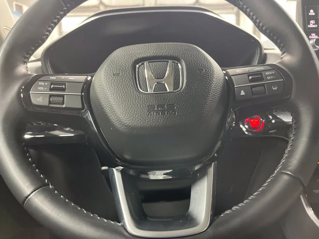 Used 2026 Meteorite Gray Metallic Honda EX-L image 16