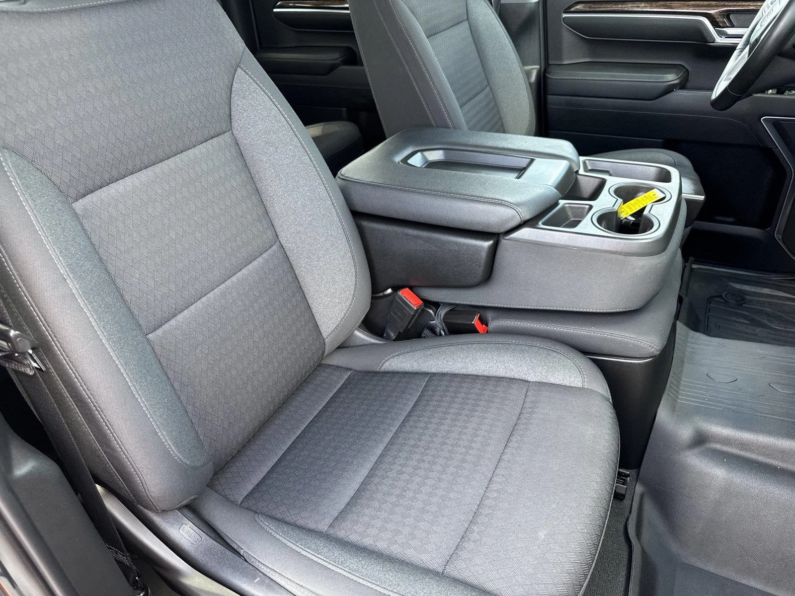 Used 2023 TITANIUM RUSH METALLIC GMC Elevation image 35