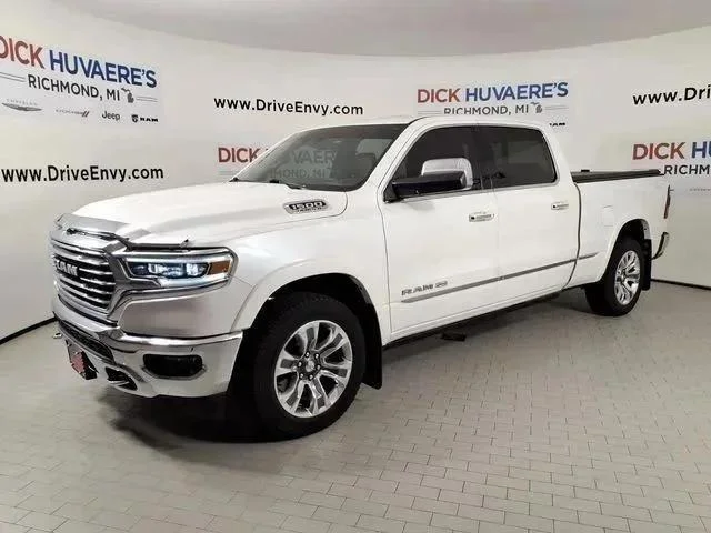 2019 RAM 1500 Longhorn 4x4 Crew Cab 6'4's photo