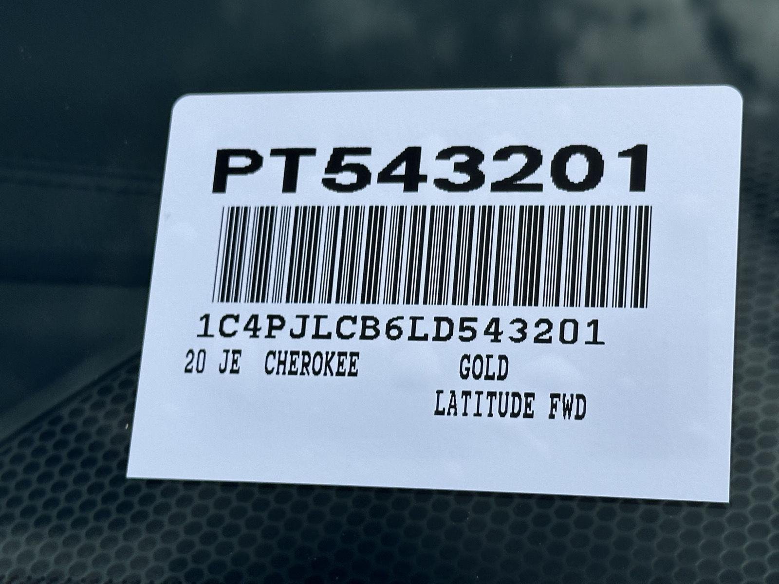 Used 2020 Light Brownstone Pearlcoat Jeep Latitude image 15