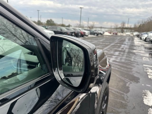 New 2026 Diamond Black Crystal Pearl-Coat Exterior Paint Jeep Altitude image 11