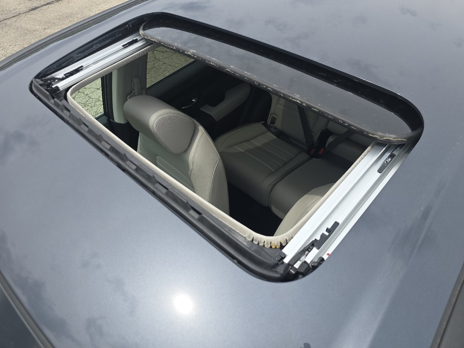 New 2026 Meteorite Gray Metallic Honda EX-L image 3