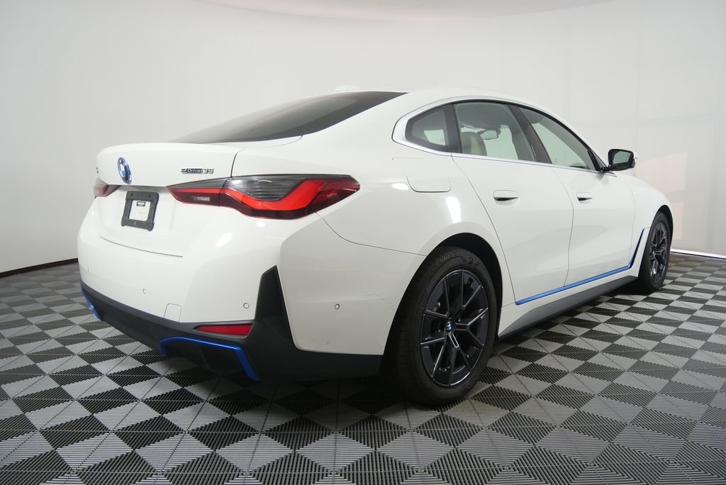 Certified Used 2023 Alpine White BMW eDrive35 image 3