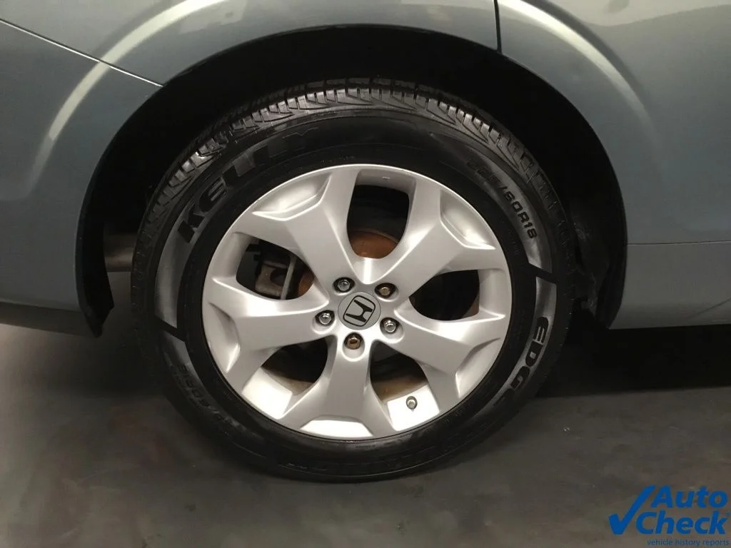 Used 2011 Green Honda EX-L image 18