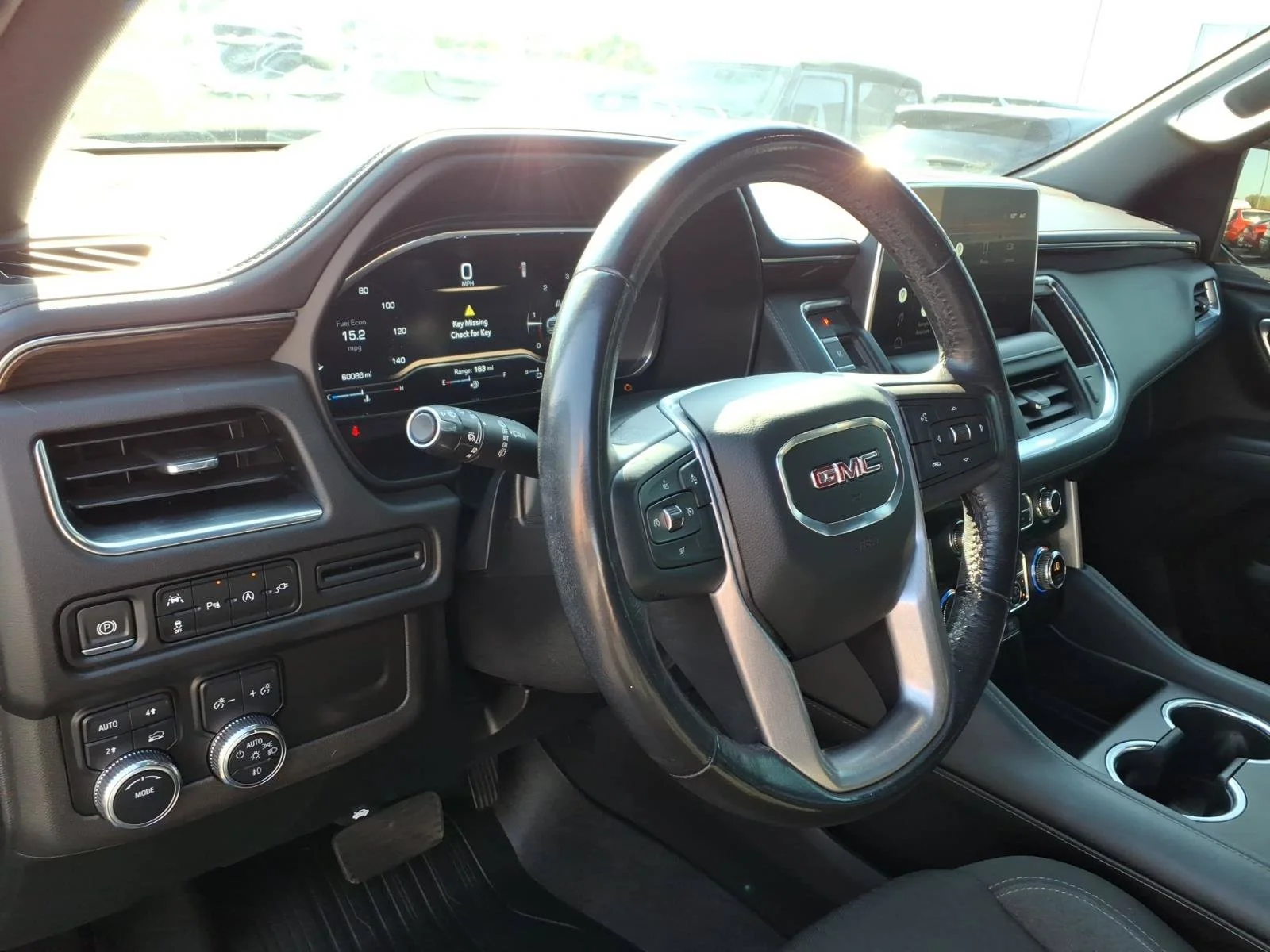 Used 2022 Onyx Black GMC SLE image 8