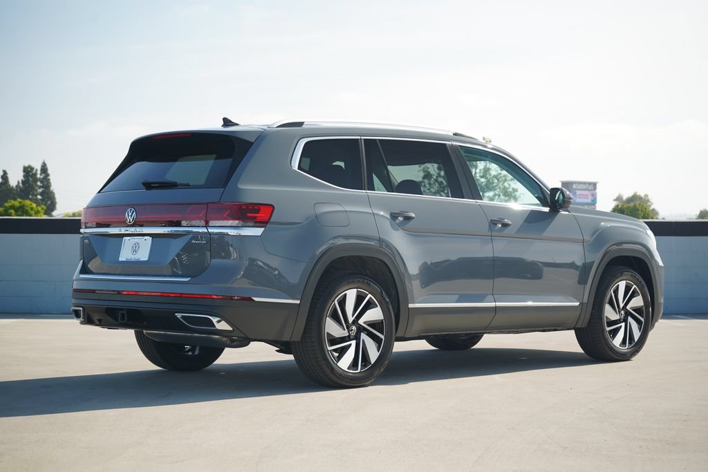 New 2026 Pure Gray Volkswagen SEL image 3