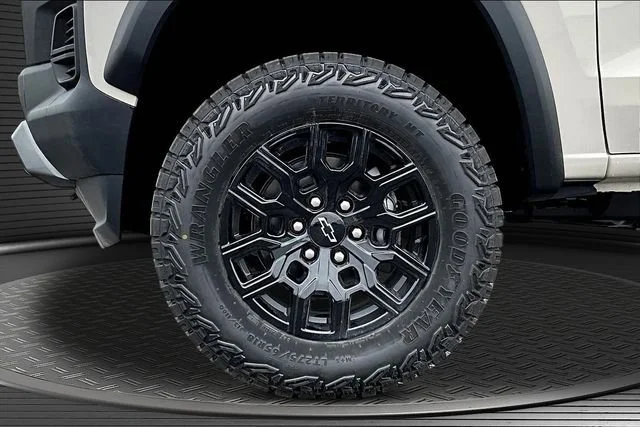 2026 Chevrolet Colorado Trail Boss - Photo 13