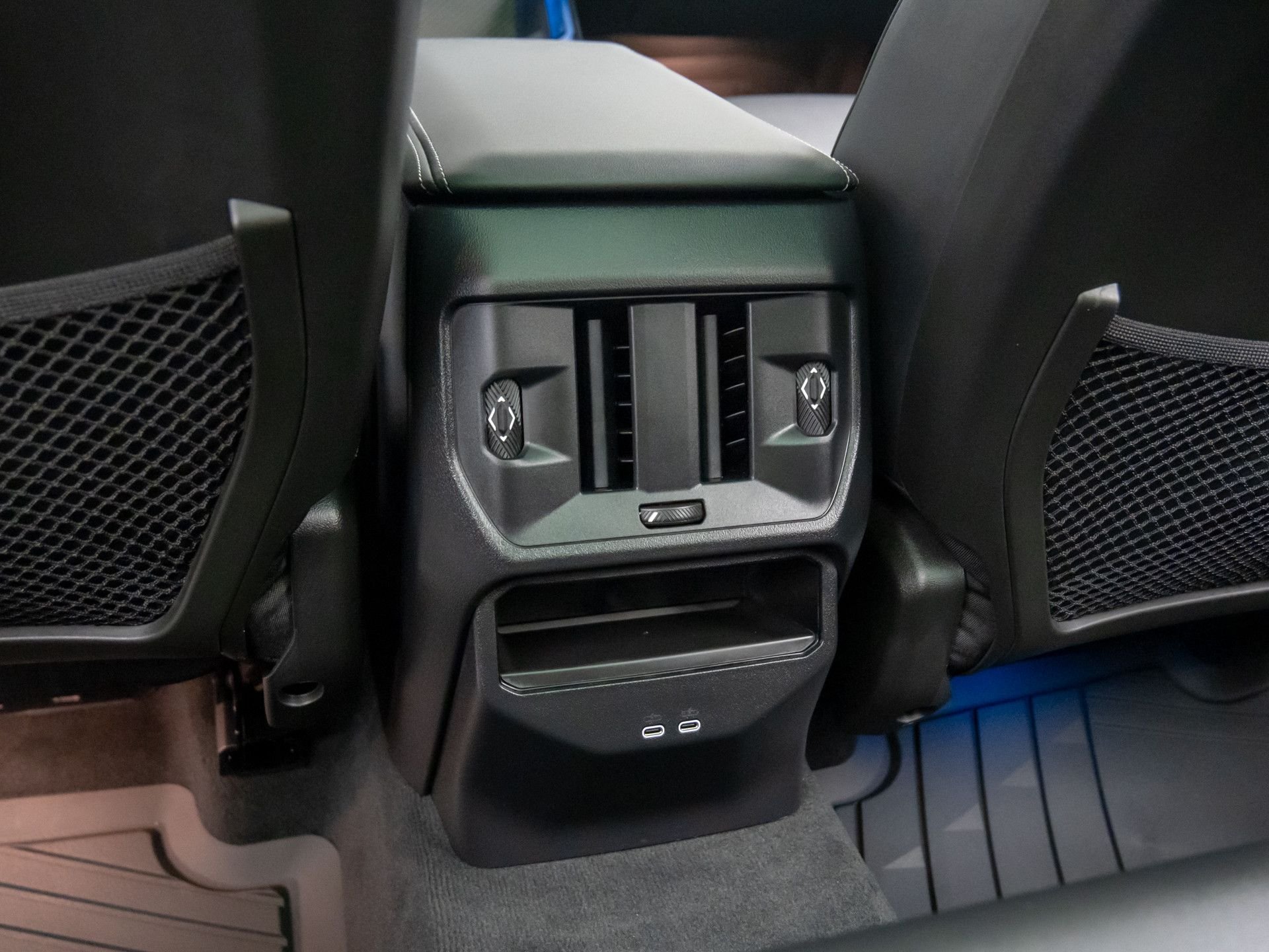 2025 BMW X3 30 - Photo 19