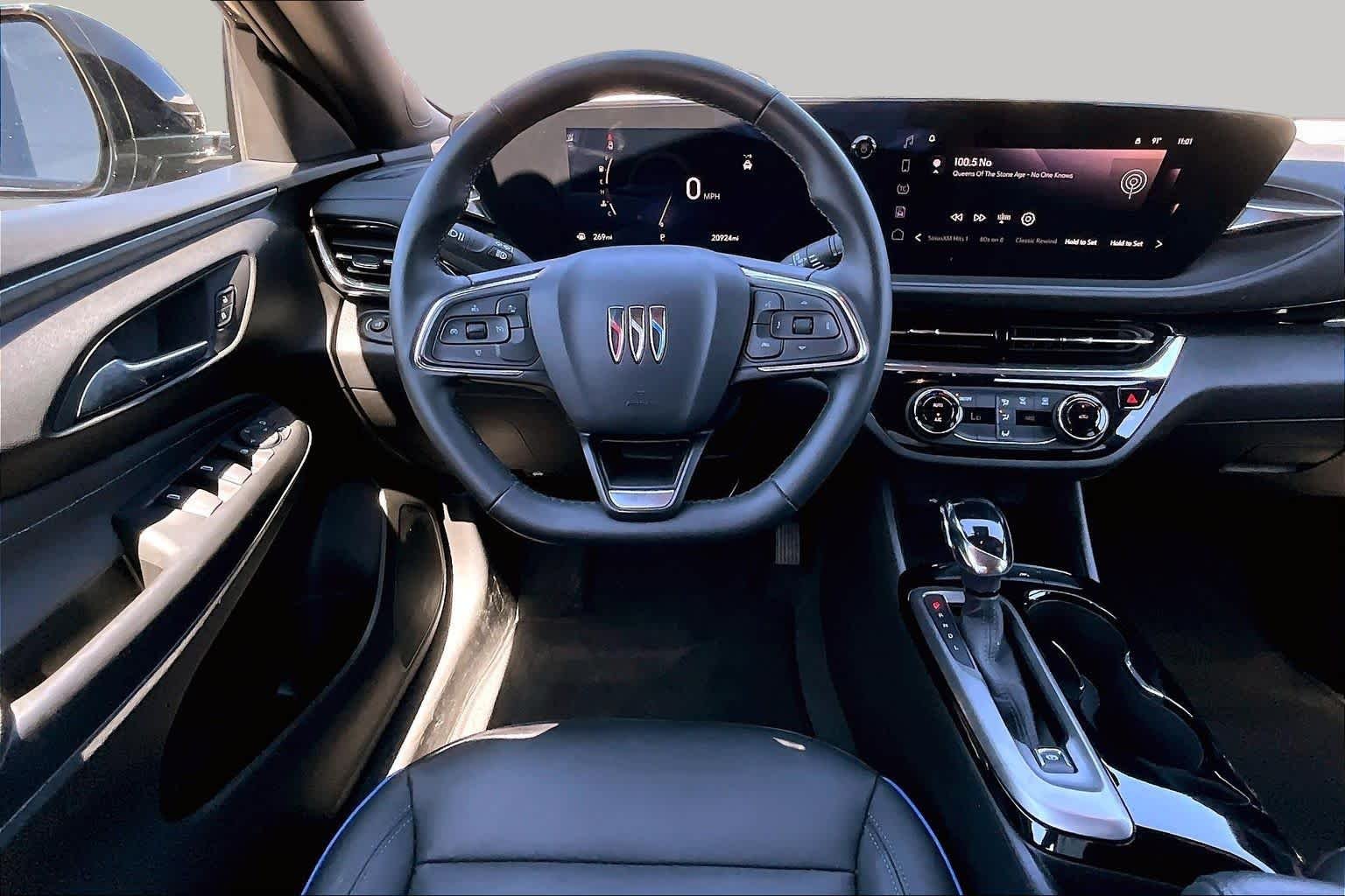 Pre-Owned 2025 Buick Envista Sport Touring