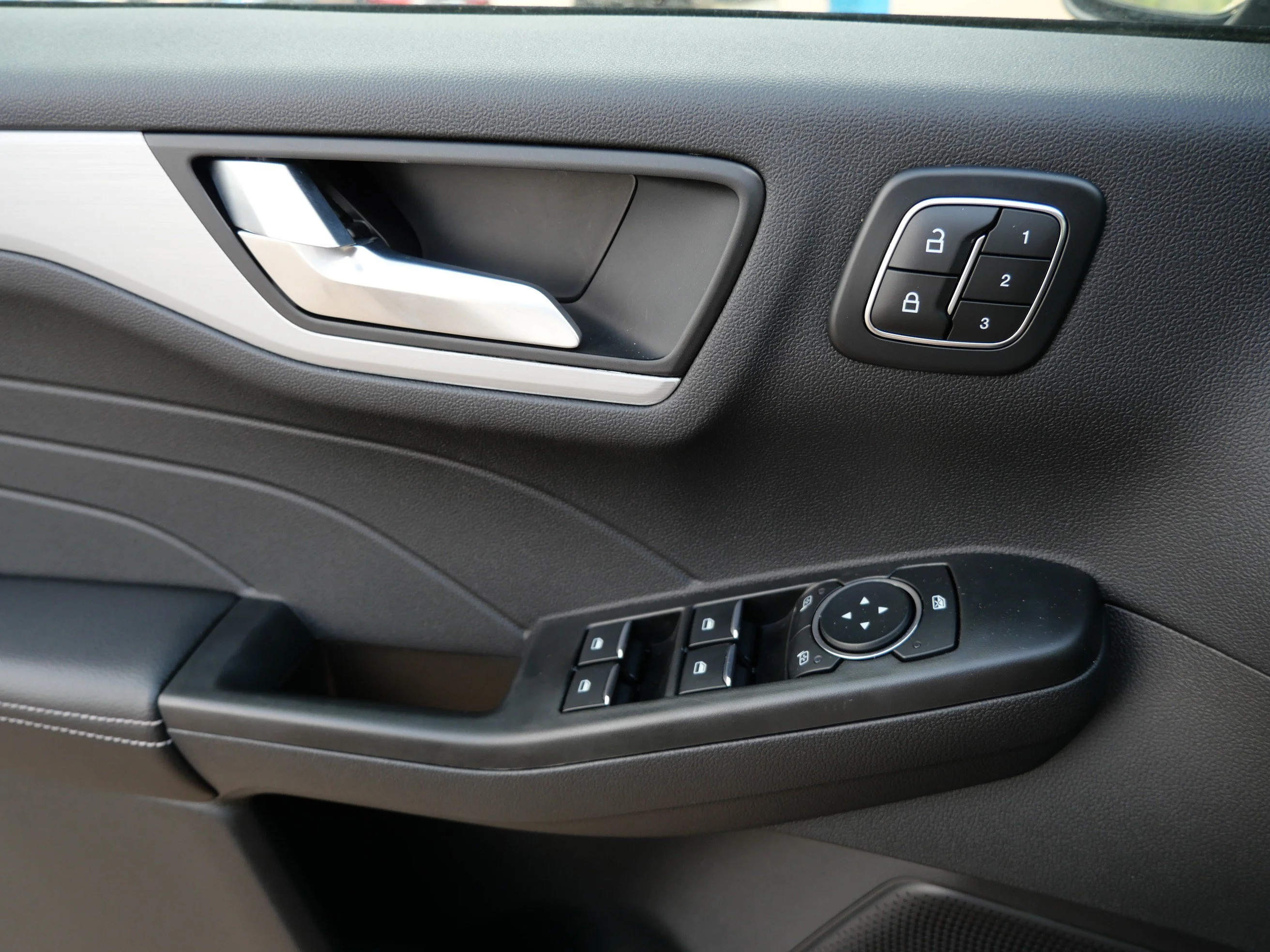 New 2025 Carbonized Gray Metallic Ford PHEV image 27