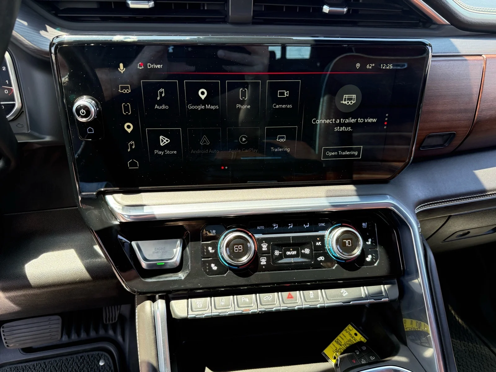 Used 2024 Onyx Black GMC Denali Ultimate image 27