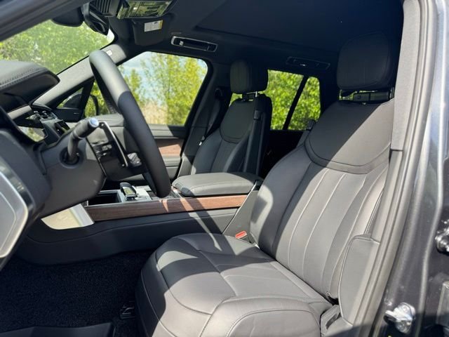 New 2026 Carpathian Grey Land Rover SE image 11