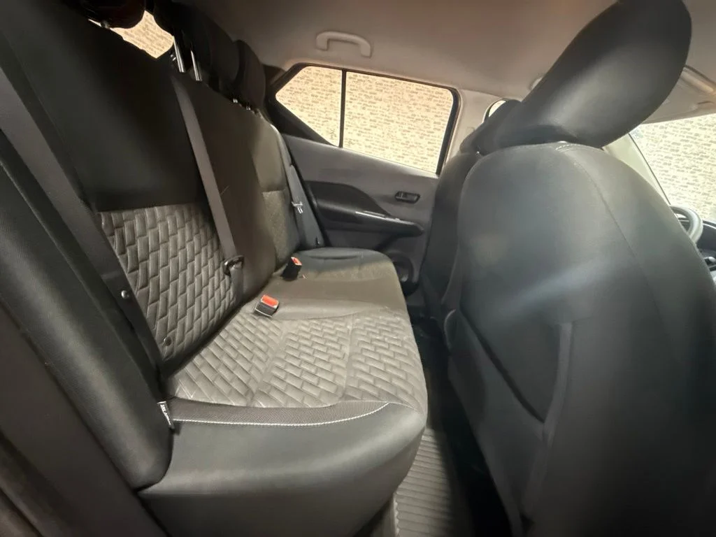 Used 2021 Super Black Nissan S image 13