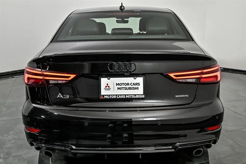 Used 2020 Brilliant Black Audi quattro S line Premium 45 image 8